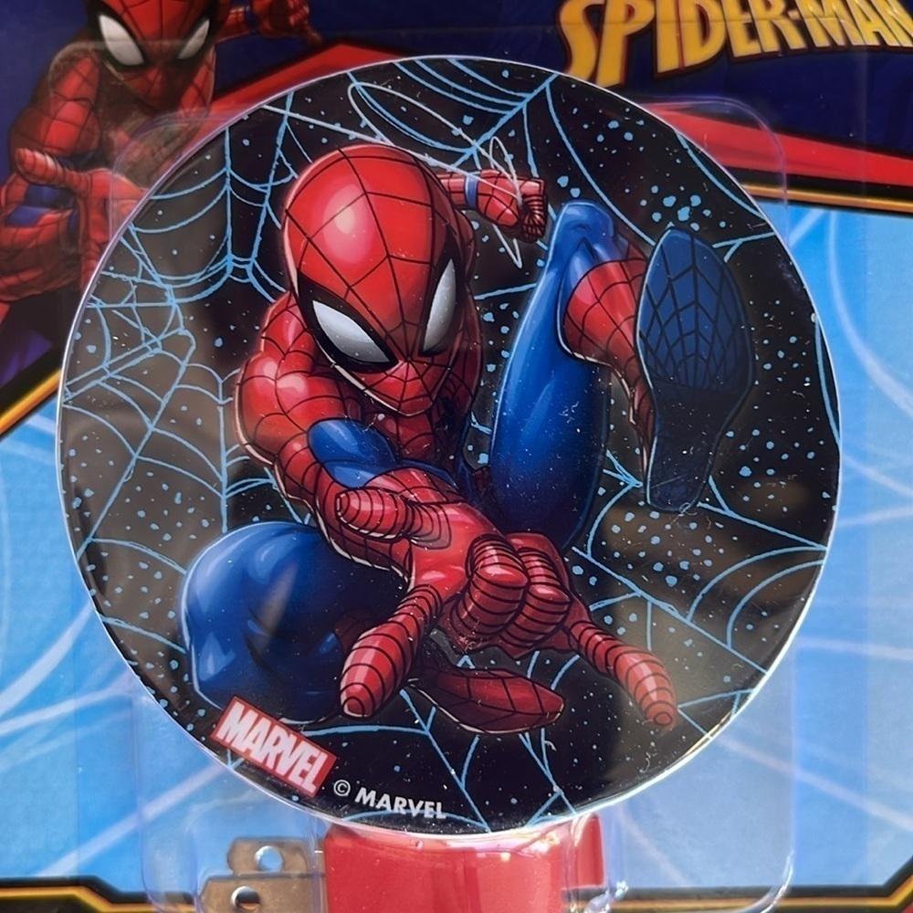 Spider Man Marvel LED Night Light - Picture 4 of 8